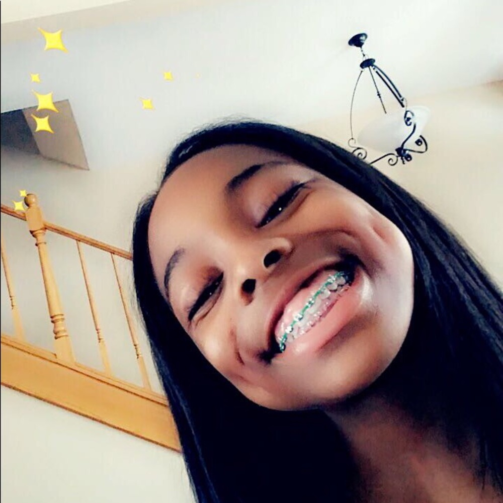 Meet your Posher, Anya